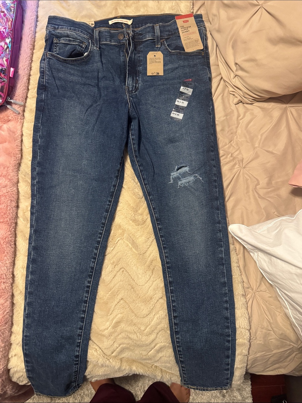 Women’s Dark Blue Distressed Skinny Jeans